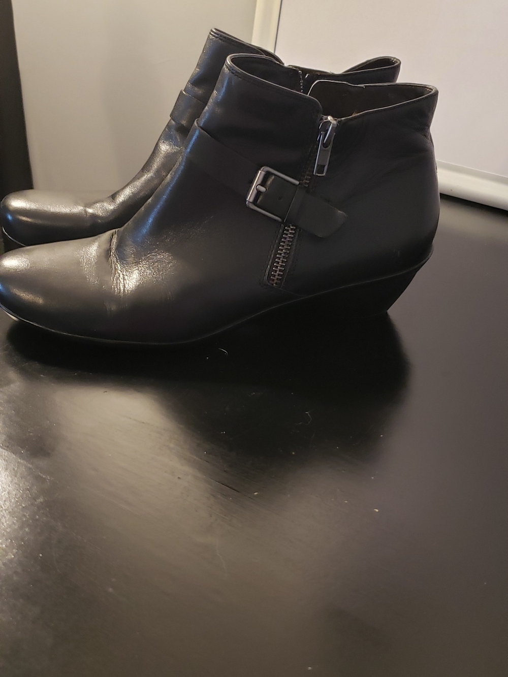Naturalizer Women's Black Leather Wedge Ankle Boots